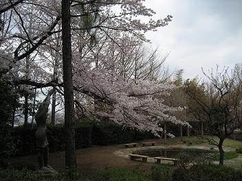 뉀